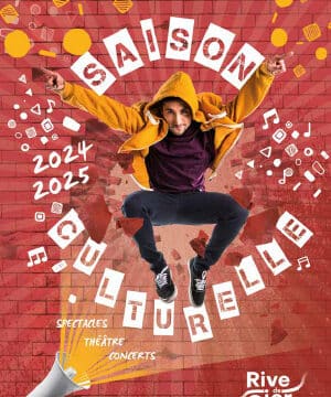 Couverture du programme "Saison Culturelle 2024 2025" avec un homme qui apparaît en sautant à travers un mur troué