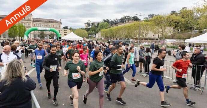 Photo du départ de La Ripagérienne 2025 avec le bandeau "Annulé".
